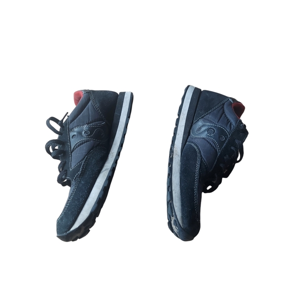 9 Saucony black mens sneaker - Picture 3 of 7